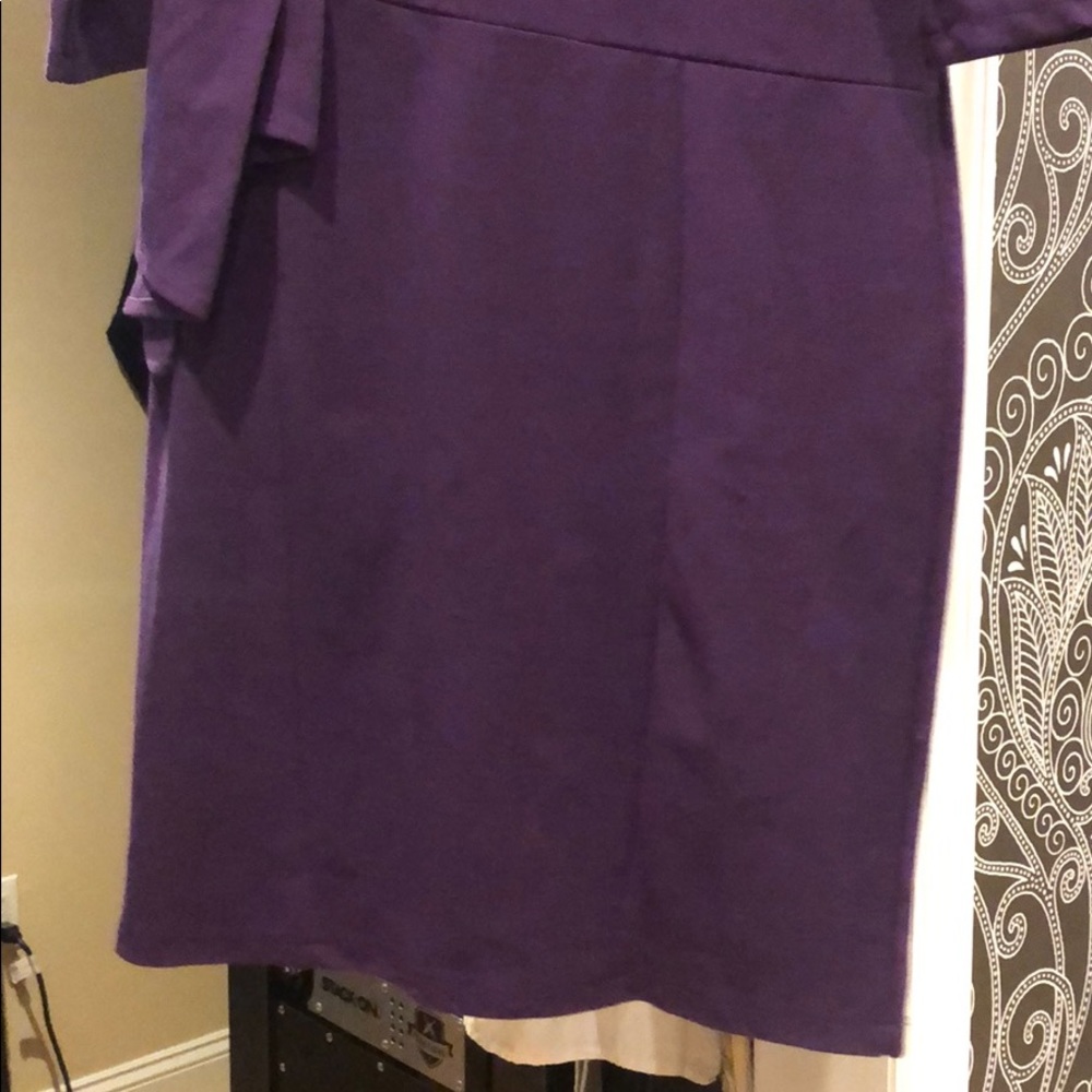 Dress - Picture 3 of 3